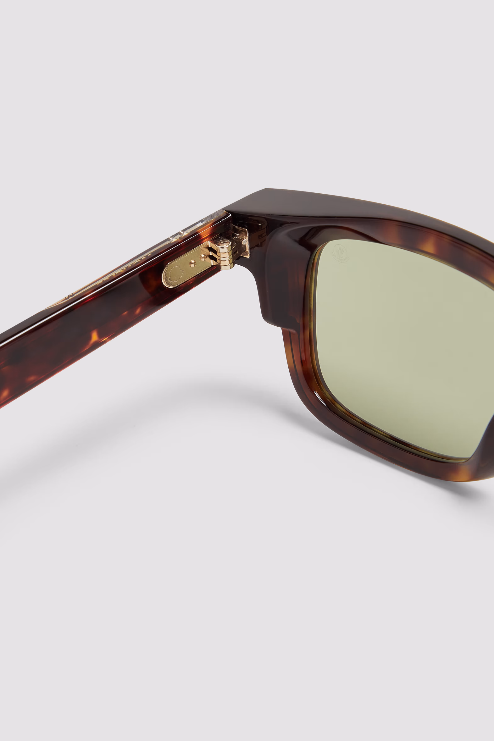 Claro Squared Sunglasses Gender Neutral Shiny Brown Tortoise Moncler 6